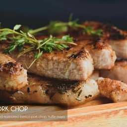 สเต็กหมู คุโรบุตะ