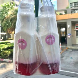 นมสดสตรอเบอร์รี่เกาหลี