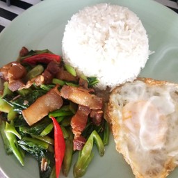 ผัดคะน้าเนื้อ