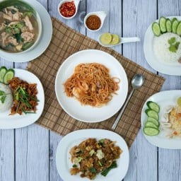 ร้านนัชชาอาหารตามสั่ง