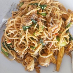 สปาเกตตีขี้เมาหมู