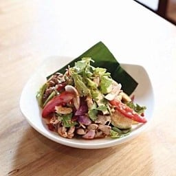 ยำเนื้อมะเขือเปราะ