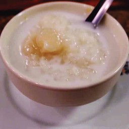 ข้าวเหนียวเปียกลำไย