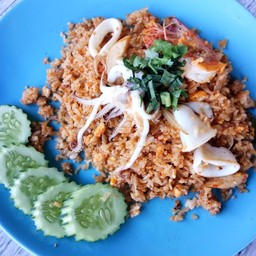 ข้าวผัดต้มยำทะเล