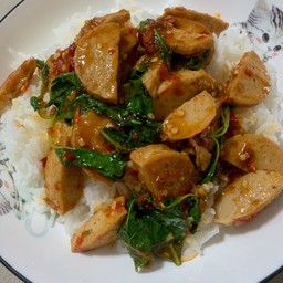 ข้าวกะเพราหมูยอ