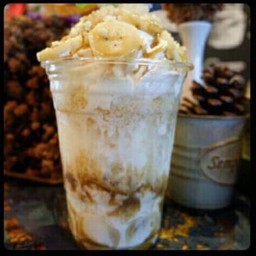 บานาน่าครัมเบิ้ลคากิโกริ