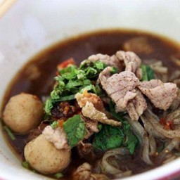 ก๋วยเตี๋ยวต้าวอ้วน