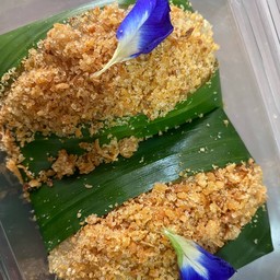 ข้าวเหนียวมูนหน้าปลาแห้ง