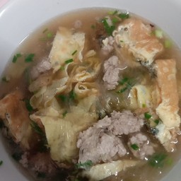 ต้มจืดไข่เจียวหมูสับใส่วุ่นเส้น