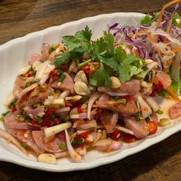 ยำแหนมสด