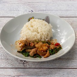 ข้าวกระเพราทะเล