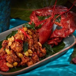 กุ้งมังกรแคนาเดียนผัดทรงเครื่อง