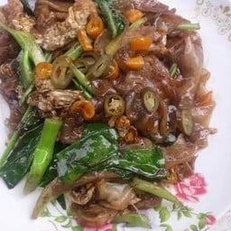 ราดหน้า เฮง เฮง ยอดผัก-สะพานพุทธ