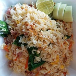 ข้าวผัดแหนม