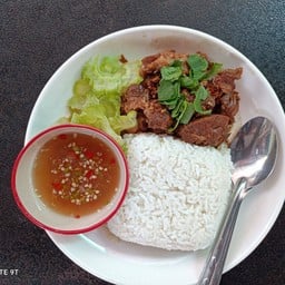 ก๋วยเตี๋ยวหมูตุ๋น ตลาดท่องเที่ยวศีรษะทอง