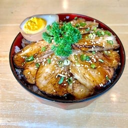 ข้าวหน้าหมูชาชู