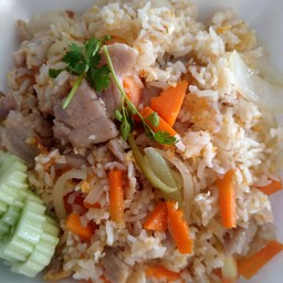 ร้านอิ่มจัง กระเพราพริกแห้ง สะเดียง