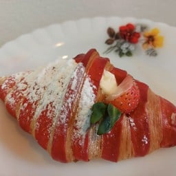 ลลิล Homemade Croissant