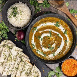 Set Daal Makhni + coriander Garlic naan and basmati Indian long grain rice