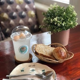 เฌอ คาเฟ่