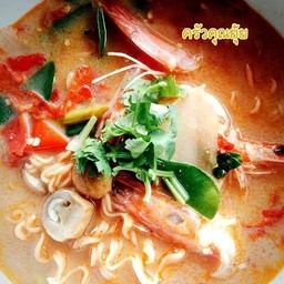 มาม่าต้มยำกุ้งหมึก