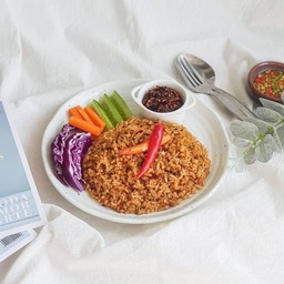 ข้าวผัดน้ำพริกตาแดง