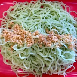 บะหมี่หยกลวกจานใหญ่