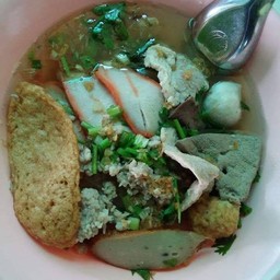 ก๋วยเตี๋ยวหมูน้ำใส (พิเศษ)