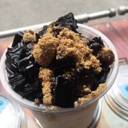 บ้านปลื้มน้ำแข็งใส