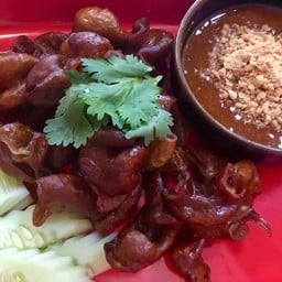 ไส้หมูทอด
