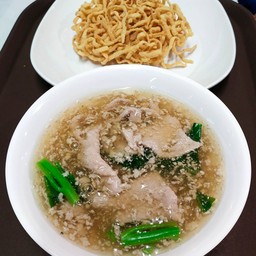 กรอบเหลืองราดหน้า