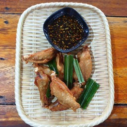 ปีกไก่ทอดเกลือ
