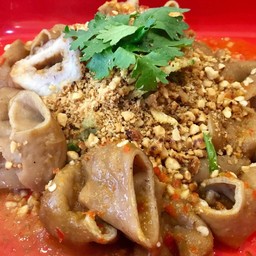 ยำไสหมูพะโล้(โบราณ)