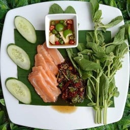 เหมียวผัดกระเพรา