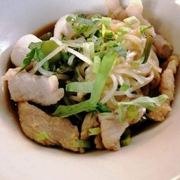 ก๋วยเตี๋ยว