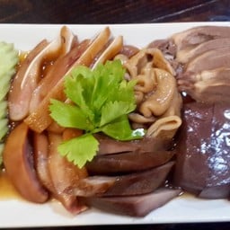 รวมเครื่องในหมูพะโล้