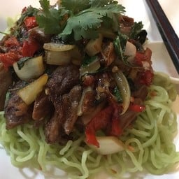 บะหมี่กะเพราเป็ด