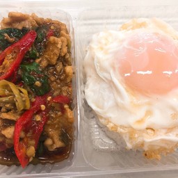 กระเพราหมูชิ้น+ไข่ดาว