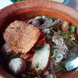 ก๋วยเตี๋ยวหมูต้มยำ (ธรรมดา)