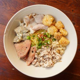 บะหมี่แห้ง