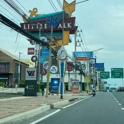 Wesell Korea Mart & Bunsik Joah Little Walk Pattaya