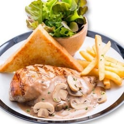 สเต็กอกไก่ซอสเห็ด