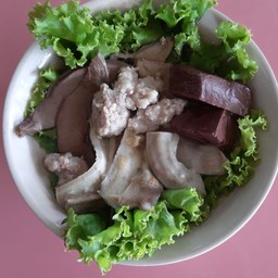 เกาเหลาเครื่องในหมู