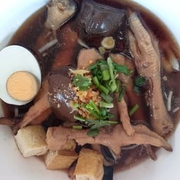 เจ้ทัศ ก๋วยจั๊บ