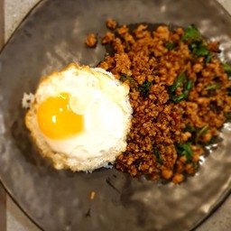 ข้าวกะเพราไก่