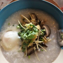 โจ๊กเห็ดหอมสด(สูตรภูเก็ต)