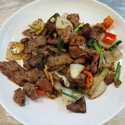 เนื้อวัวผัดพริกไทยดำ