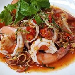 ยำตะไคร้กุ้ง