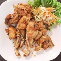 กบทอดกระเทียม