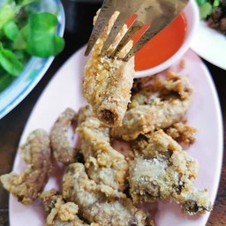 ไส้อ่อนทอดกระเทียม